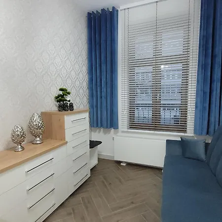 Apartment Jaracza 28/6 *